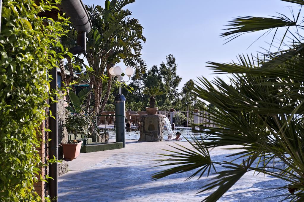 Hotel Carlo Magno Forio di Ischia Εξωτερικό φωτογραφία