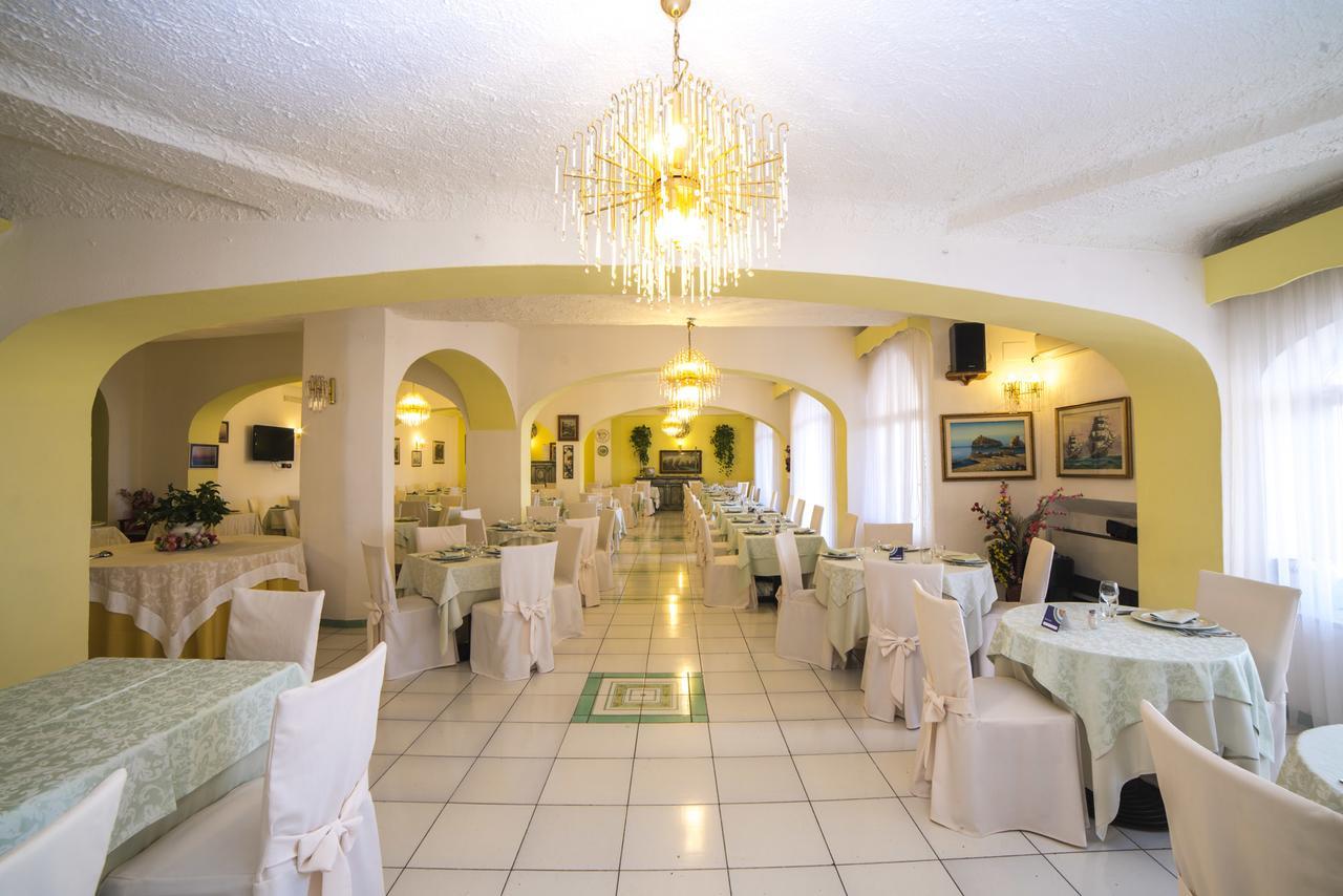 Hotel Carlo Magno Forio di Ischia Εξωτερικό φωτογραφία